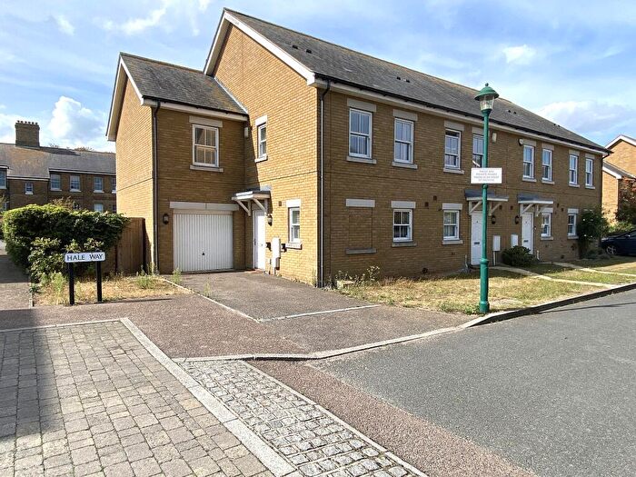 3 Bedroom End Of Terrace House For Sale In Hale Way, Shoeburyness, Southend-on-sea, SS3