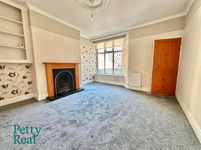 2 Bedroom Terraced House For Sale In Lower West Avenue, Barnoldswick, BB18