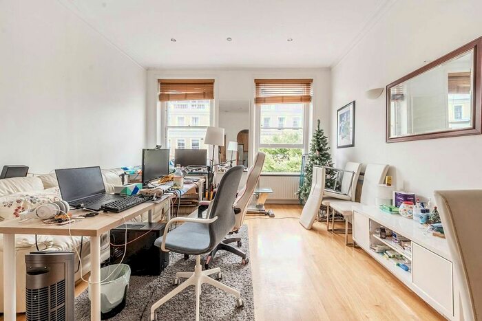 2 Bedroom Flat To Rent In Southwell Gardens, South Kensington, London, SW7