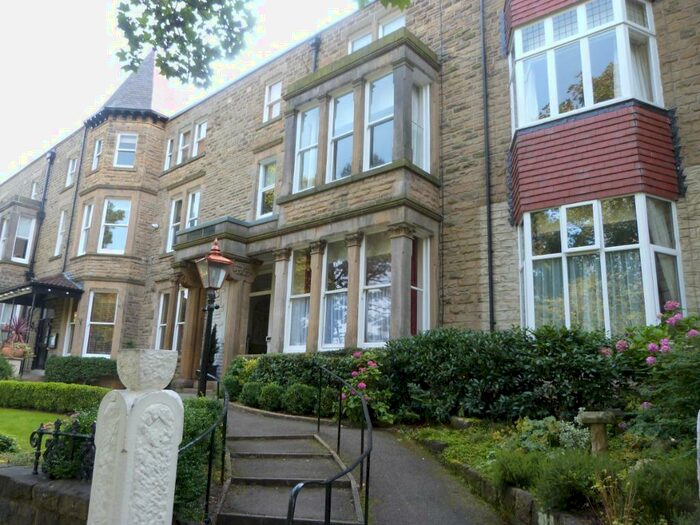 2 Bedroom Flat To Rent In Valley Drive, Harrogate, HG2