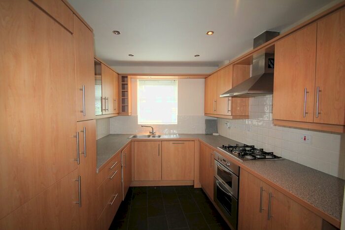 2 Bedroom Flat To Rent In Watermint Drive, Tuffley, Gloucester, GL4