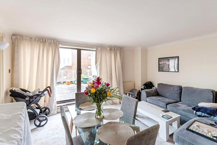 1 Bedroom Apartment To Rent In Cumberland Mills Square, London, E14