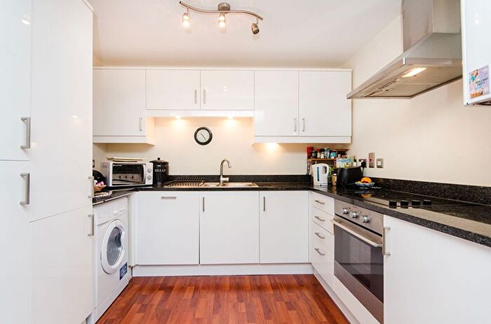1 Bedroom Flat For Sale In Elm Grove, Wimbledon, London, SW19
