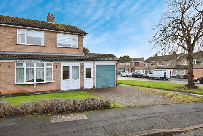 3 Bedroom Semi-Detached House For Sale In Trent Close, Oadby, Leicester, LE2