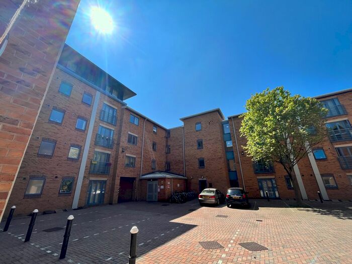 1 Bedroom Flat To Rent In Leadmill Court, Sheffield, S1