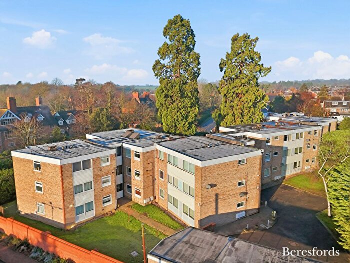 2 Bedroom Flat For Sale In Station Lane, Ingatestone, CM4