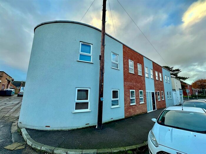 1 Bedroom Flat To Rent In Park Road, Folkestone, CT19