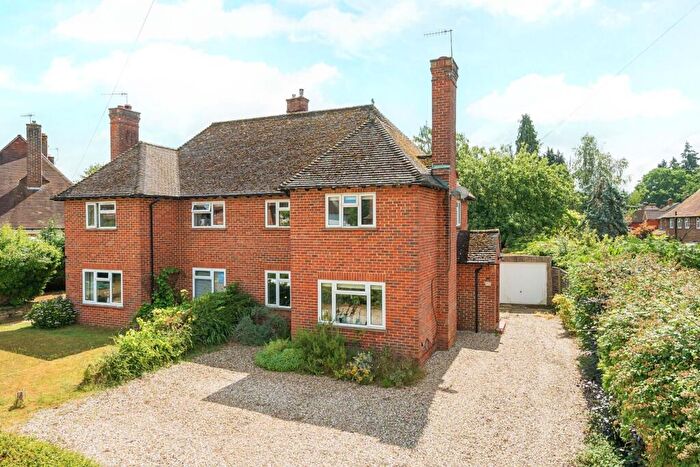 3 Bedroom Semi-Detached House For Sale In Amberley Road, Milford, Godalming, Surrey, GU8