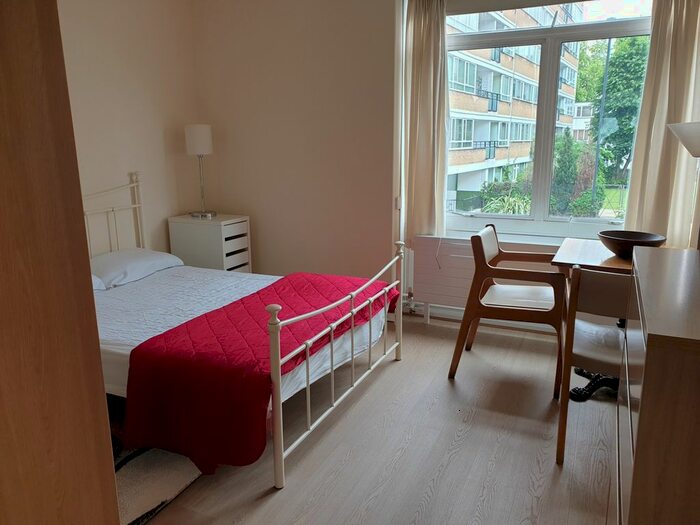 Studio To Rent In Elgar House, Churchill Gardens, London, SW1V