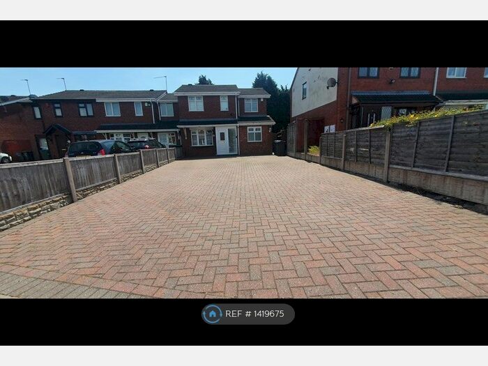 3 Bedroom Detached House To Rent In Weston Drive, Tipton, DY4