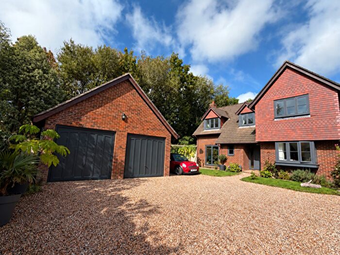 5 Bedroom Detached House For Sale In St Johns Road, Bashley, BH25