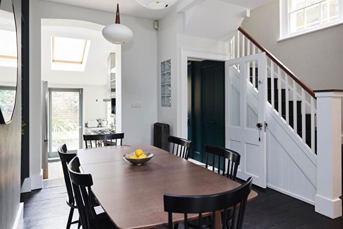 3 Bedroom End Of Terrace House For Sale In Peckham Hill Street, London, SE15
