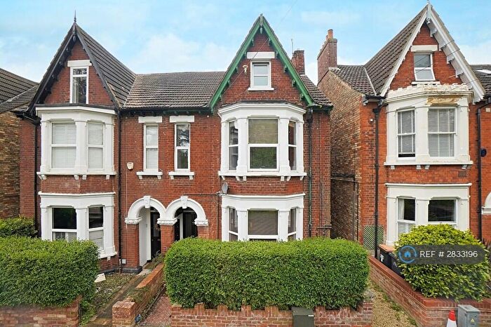 1 Bedroom Flat To Rent In Foster Hill Road, Bedford, MK41