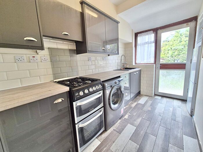 3 Bedroom Property To Rent In Stanford Gardens, South Ockendon, RM15