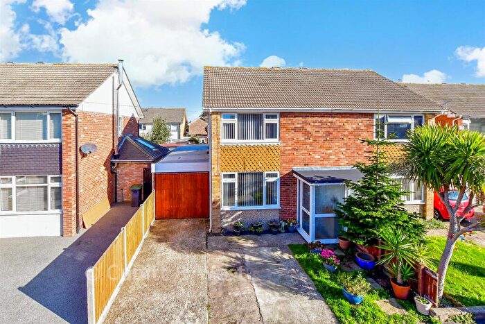 3 Bedroom Semi Detached House For Sale In Walnut Tree Close, Hayling Island, Hampshire, PO11