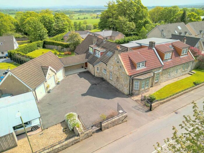 5 Bedroom Detached House For Sale In Glen Road, Torwood, Larbert, FK5