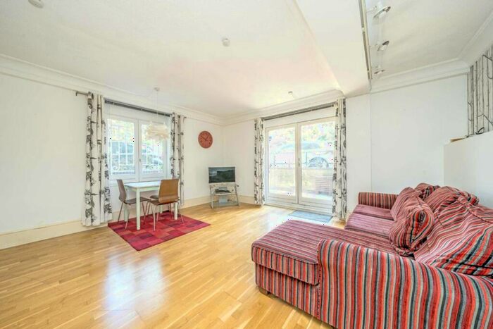 1 Bedroom Flat For Sale In Milner Square, Islington, N1
