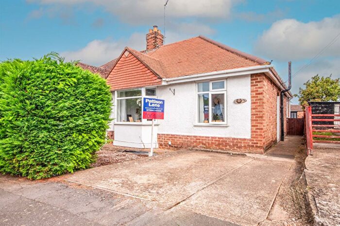 2 Bedroom Semi-Detached Bungalow For Sale In Martin Road, Kettering, NN15