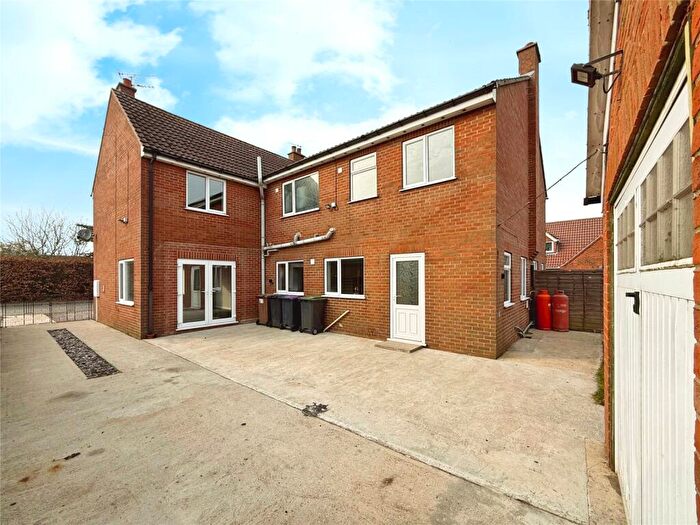 4 Bedroom Semi-Detached House For Sale In Water Lane, Bassingham, Lincoln, Lincolnshire, LN5