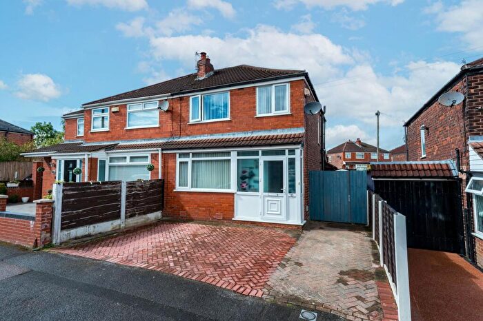 3 Bedroom Semi Detached House For Sale In Hilltop Grove, Whitefield, M45