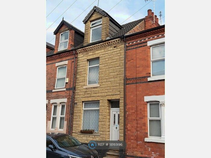 3 Bedroom Terraced House To Rent In Saint Christopher Street, Nottingham, NG2