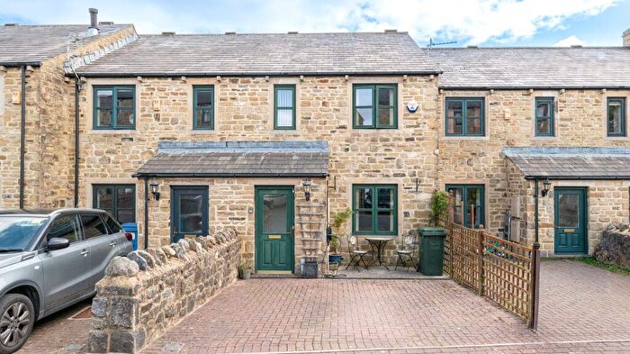 3 Bedroom Terraced House For Sale In Kings Mill Lane, Settle, North Yorkshire, BD24