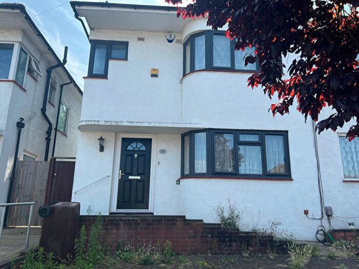 5 Bedroom Semi-Detached House To Rent In The Heights, Northolt, UB5