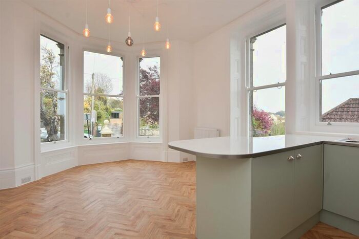 1 Bedroom Flat To Rent In Wykeham Road, Hastings, TN34