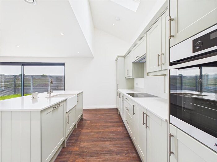 4 Bedroom End Of Terrace House To Rent In Dunmow Road, Ongar, CM5