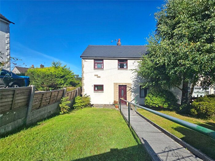 3 Bedroom Semi Detached House For Sale In Hardman Avenue, Rawtenstall, Rossendale, BB4