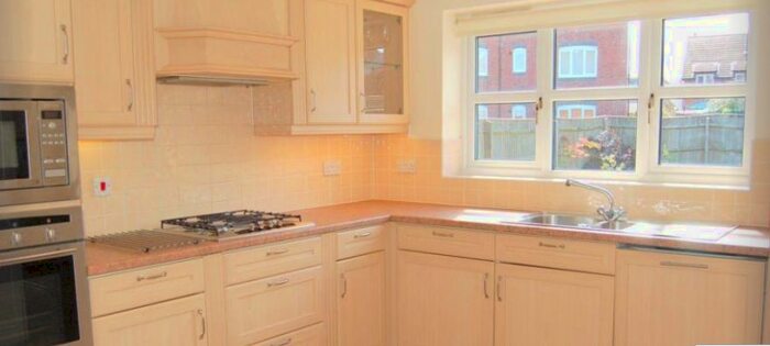 5 Bedroom Detached House To Rent In Farnell Drive, Stratford-Upon-Avon, CV37