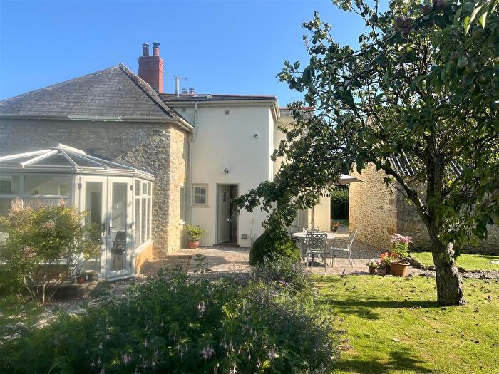4 Bedroom Detached House For Sale In Claycastle, Haselbury Plucknett, Crewkerne, TA18