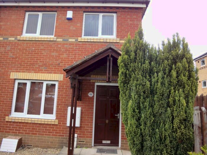 4 Bedroom Terraced House To Rent In Headford Gardens, S3