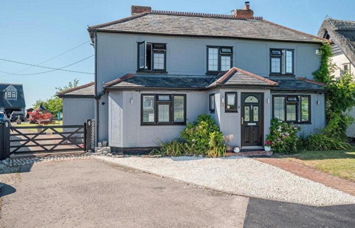 5 Bedroom Detached House For Sale In Bardfield End Green, Thaxted, Dunmow, Essex, CM6