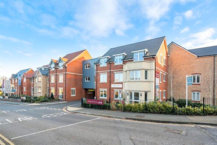 1 Bedroom Retirement Property For Sale In Yeats Lodge, Thame, Oxfordshire, OX9