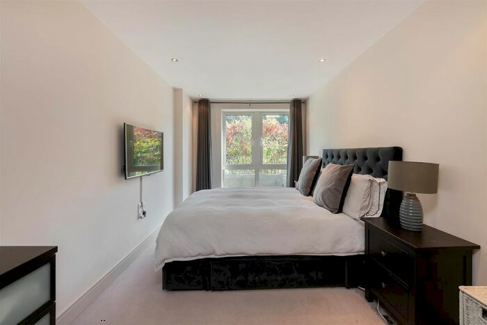 1 Bedroom Flat To Rent In Doulton House, Park Street, London, SW6