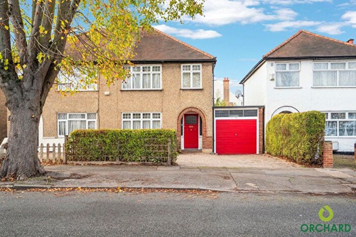 3 Bedroom Semi Detached House For Sale In Windsor Avenue, Hillingdon, UB10