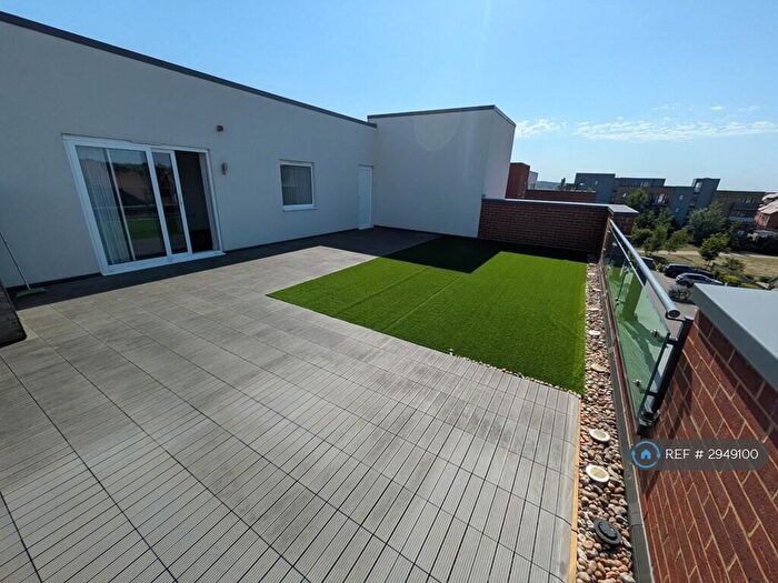 2 Bedroom Penthouse To Rent In Castle Hill, Swanscombe, DA10