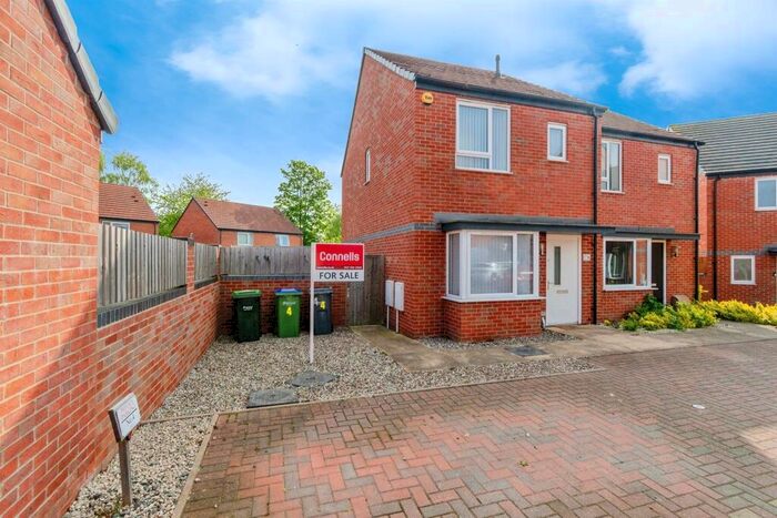 2 Bedroom Semi-Detached House For Sale In Bolton Rise, Tipton, DY4
