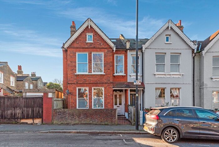 6 Bedroom Terraced House To Rent In Croxted Road, London, SE24