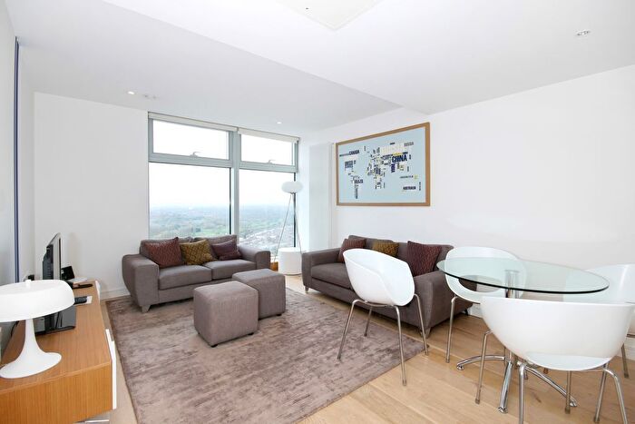 1 Bedroom Flat To Rent In Pioneer Point, Winston Way, Ilford, IG1