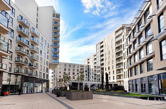 Studio To Rent In Guildford Road, Woking, GU22