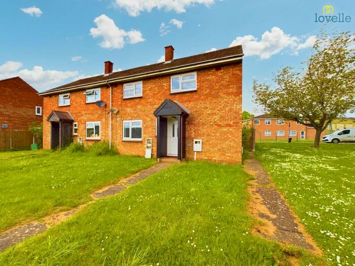 3 Bedroom Semi-Detached House For Sale In Polly Platt Lane, Scampton, LN1