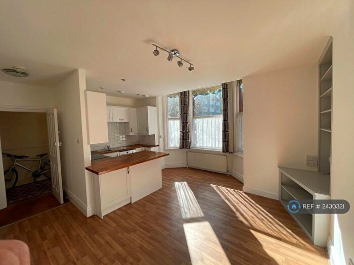 1 Bedroom Flat To Rent In London Road, Luton, LU1