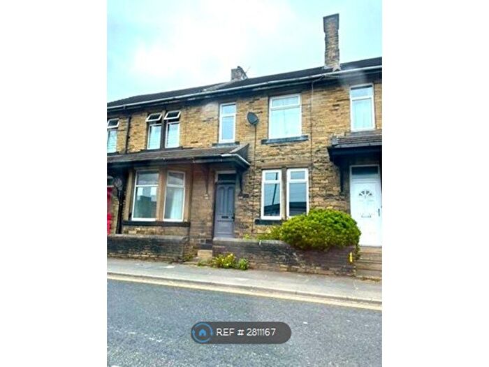 3 Bedroom Terraced House To Rent In The Lees, Brighouse, HD6
