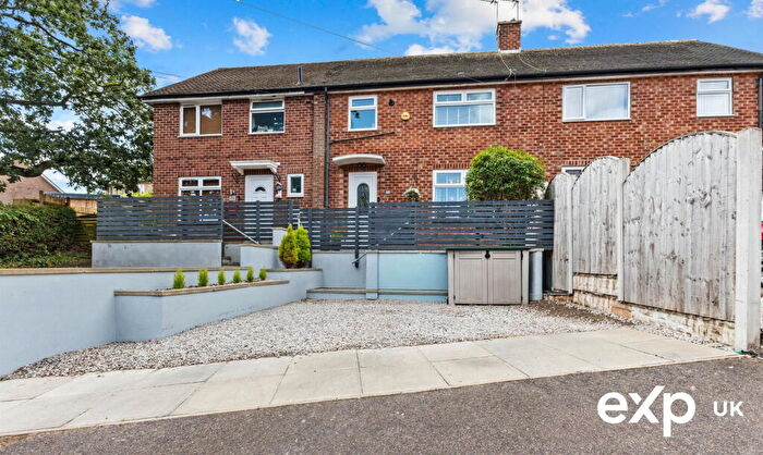 3 Bedroom Terraced House For Sale In Pedmore Valley, Nottingham, NG5