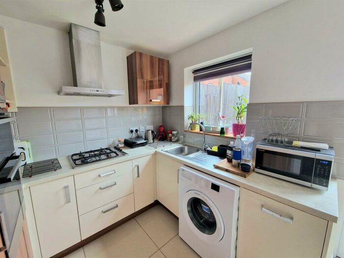 2 Bedroom Semi-Detached House For Sale In Frogmill Road, Northfield, Birmingham, B31