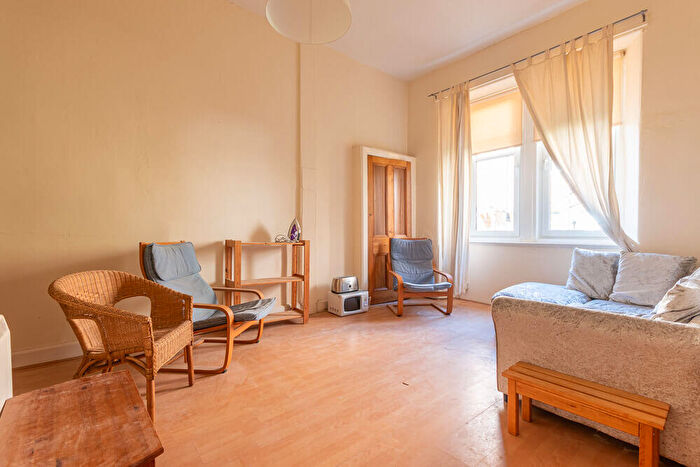 1 Bedroom Flat To Rent In L Lochrin Place, Edinburgh, EH3