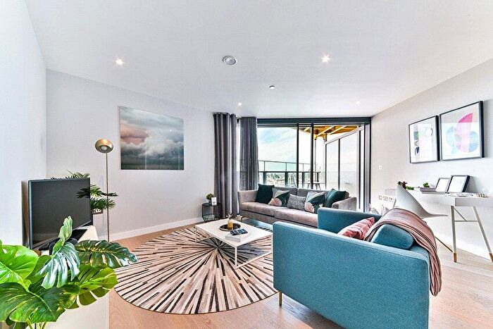 1 Bedroom Apartment To Rent In Churchyard Row, SE11