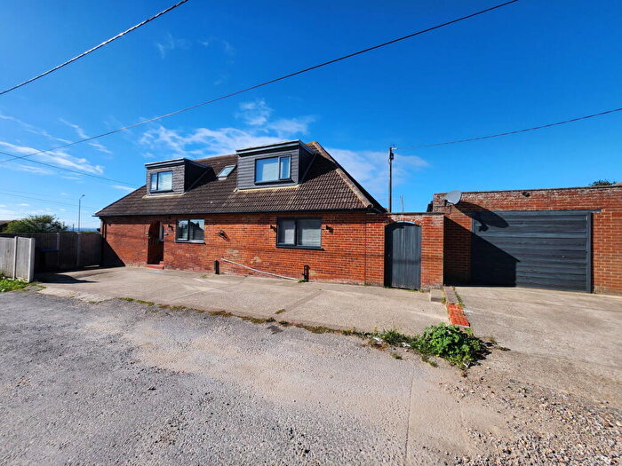 3 Bedroom Detached House For Sale In Arundel Road, Cliffsend, Ramsgate, CT12